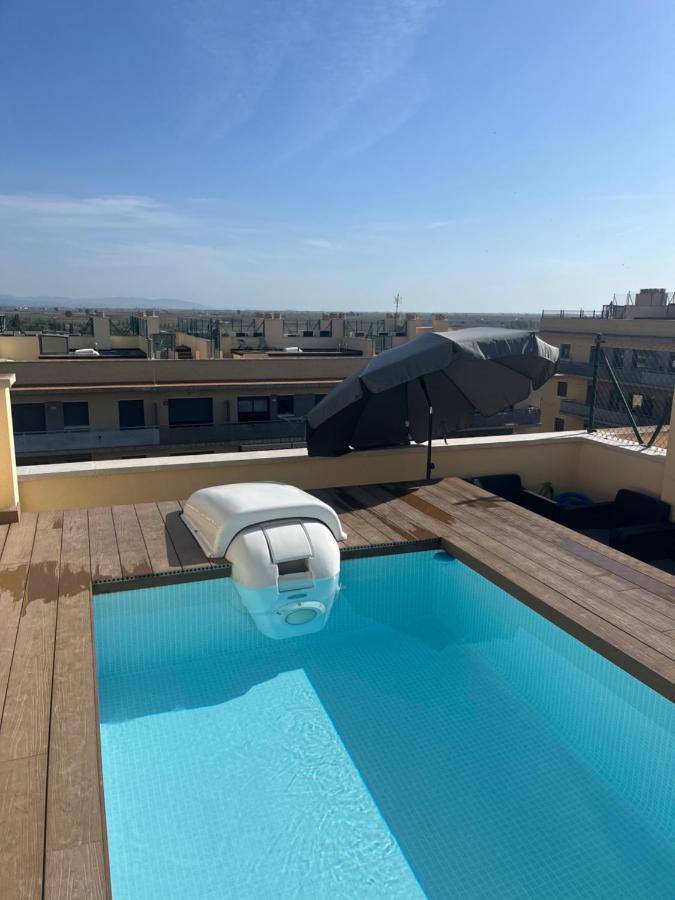 Atico Con Piscina Privada Y Zona Chill Out Apartment Sant Carles De La Rapita Exterior photo
